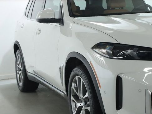 Certified 2024 BMW X5 xDrive40i w/ Parking Assistance Package image 8