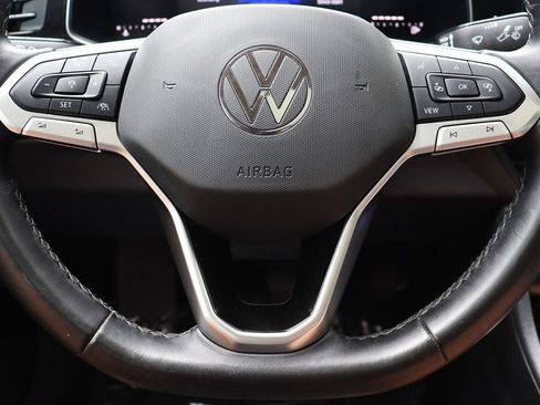 Used 2025 Volkswagen Jetta SE FWD image 56