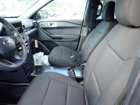 New 2025 Ford Explorer 4WD Police Interceptor image 13