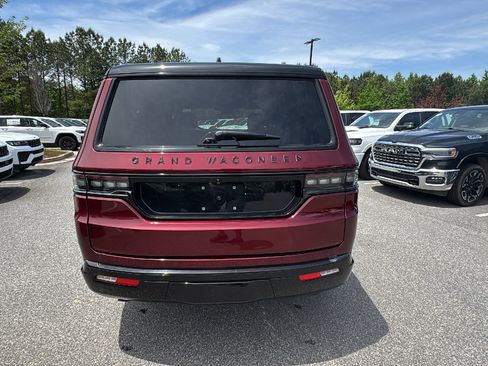 Used 2025 Jeep Grand Wagoneer Series II Obsidian w/ Quick Order Packagew 28T AWD/4WD image 9