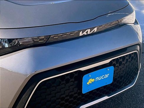 Used 2023 Kia Soul LX w/ LX Technology Package image 29