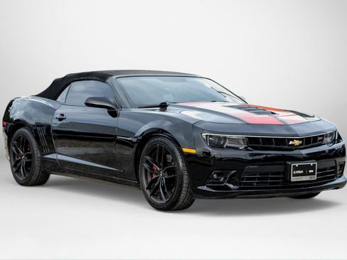 Used 2015 Chevrolet Camaro SS w/ RS Package RWD image 7