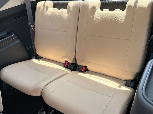 Used 2016 Mitsubishi Outlander SE FWD image 30