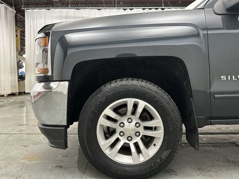 Used 2018 Chevrolet Silverado 1500 LT w/ All Star Edition image 22