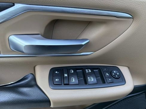 Used 2019 RAM 1500 Big Horn RWD image 12