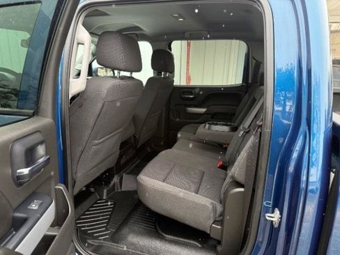 Used 2018 Chevrolet Silverado 1500 LT w/ All Star Edition image 15