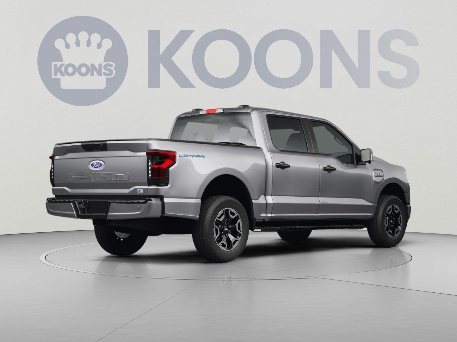 Used 2023 Ford F150 Lightning XLT AWD/4WD image 4
