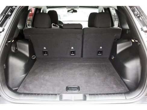 Used 2020 Jeep Cherokee Latitude image 6