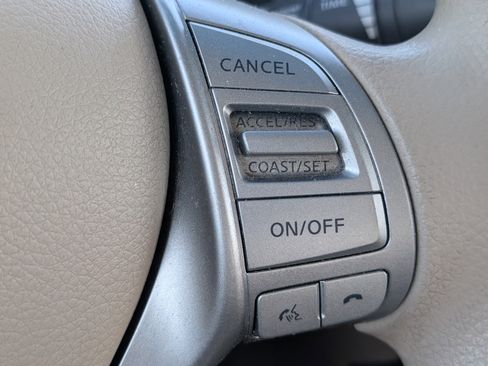 Used 2014 Nissan Altima 2.5 S w/ Sport Value Package image 8