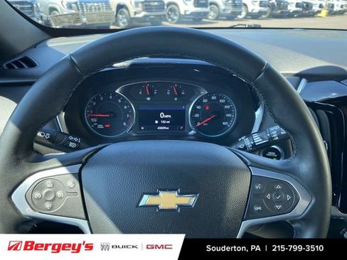 Used 2023 Chevrolet Traverse LT AWD/4WD image 14