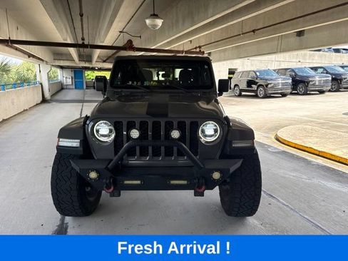 Used 2022 Jeep Gladiator Sport AWD/4WD image 17