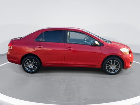 Used 2009 Toyota Yaris Sedan image 4