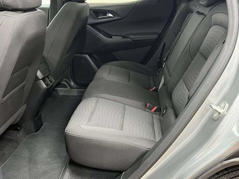 Used 2025 Chevrolet Equinox LT AWD/4WD image 18