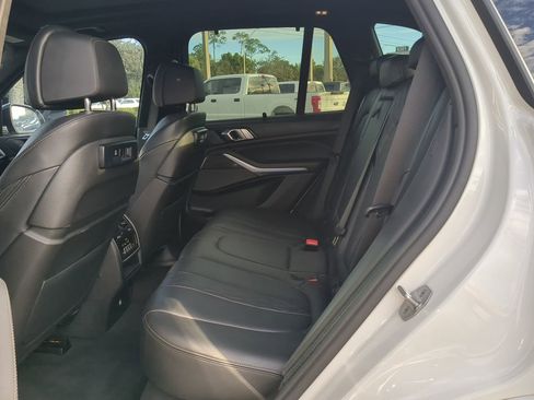 Used 2021 BMW X5 M50i w/ Premium Package image 14