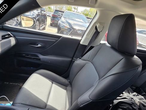 Used 2024 Lexus ES 350 w/ Premium Package FWD image 19