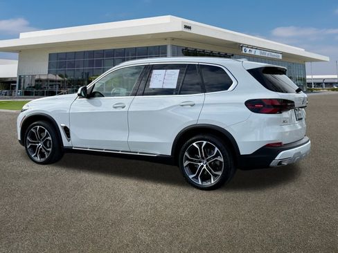 Used 2025 BMW X5 sDrive40i w/ Premium Package image 7