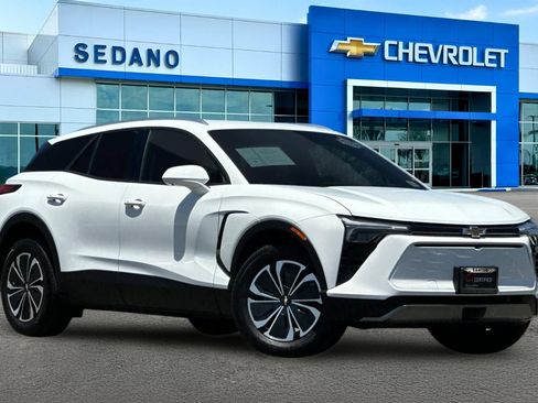 Used 2024 Chevrolet Blazer EV LT AWD/4WD image 2