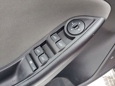 Used 2014 Ford Focus SE image 20