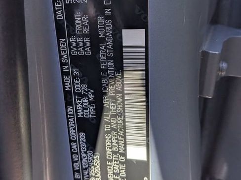 Certified 2023 Volvo XC60 B5 Plus w/ Climate Package FWD image 33