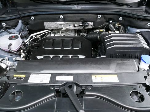 Certified 2024 Volkswagen Atlas Peak Edition SEL AWD/4WD image 35