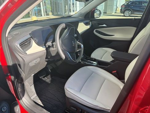 Used 2026 Buick Encore GX Avenir w/ Avenir Technology Package image 6