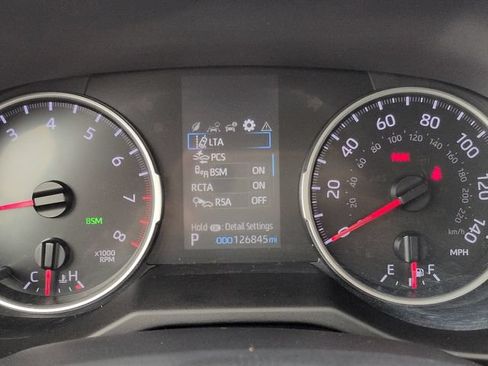 Used 2022 Toyota RAV4 XLE Premium FWD image 26