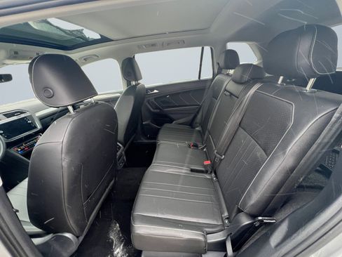 Used 2022 Volkswagen Tiguan SE image 15