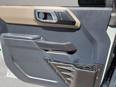 Used 2024 Ford Bronco Wildtrak AWD/4WD image 27