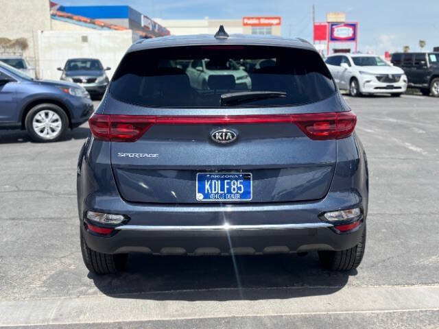 Used 2020 Kia Sportage LX FWD image 4