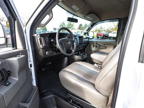 Used 2022 Chevrolet Express 2500 w/ Driver Convenience Package image 13