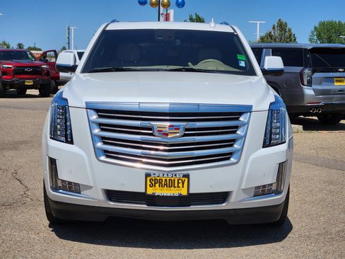 Used 2020 Cadillac Escalade ESV Platinum AWD/4WD image 5