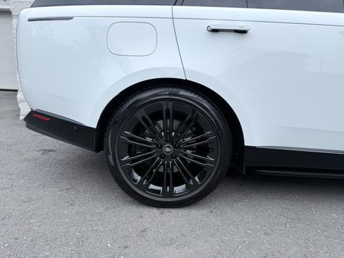 Used 2023 Land Rover Range Rover Autobiography AWD/4WD image 53