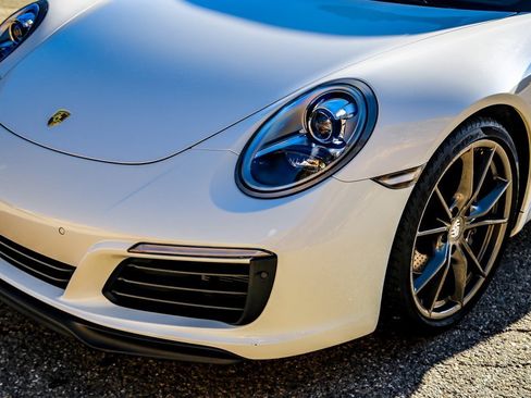 Used 2018 Porsche 911 Carrera T image 14