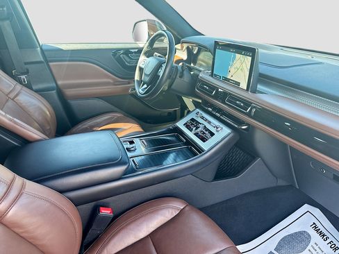 Certified 2022 Lincoln Aviator Grand Touring w/ Equipment Group 301A image 32