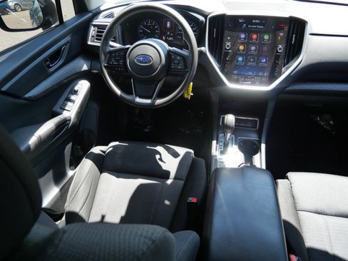 Used 2023 Subaru Ascent 8-Passenger AWD/4WD image 9