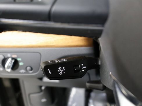 Used 2023 Audi Q5 2.0T Premium w/ Convenience Package image 27