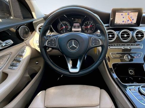 Used 2017 Mercedes-Benz C 300 Sedan image 5