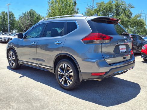 Used 2017 Nissan Rogue SL FWD image 3