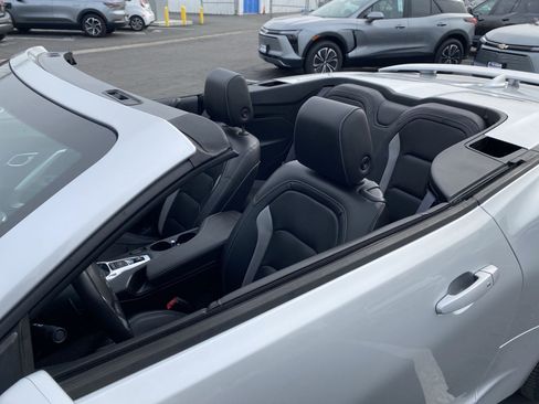 Used 2017 Chevrolet Camaro LT image 23