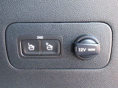 Used 2023 Hyundai Santa Fe Limited AWD/4WD image 11