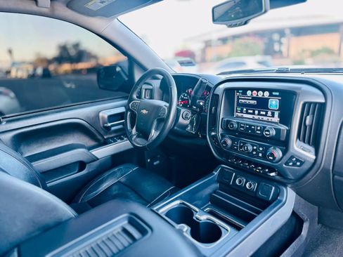 Used 2017 Chevrolet Silverado 1500 LTZ Z71 w/ LTZ Plus Package AWD/4WD image 13