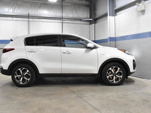 Used 2020 Kia Sportage LX AWD/4WD image 27