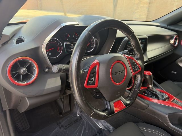 Used 2018 Chevrolet Camaro LT w/ RS Package RWD image 10
