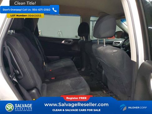 Used 2014 Nissan Pathfinder S image 15