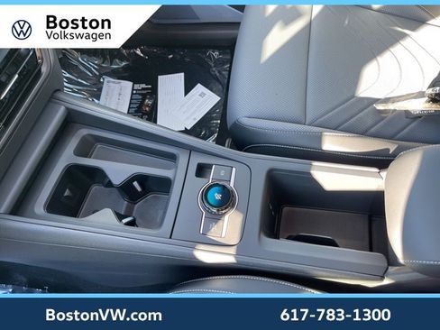 New 2026 Volkswagen Tiguan SE image 21