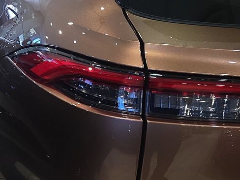 New 2026 Toyota Crown Signia AWD/4WD image 11