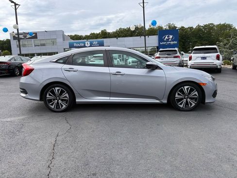 Used 2017 Honda Civic EX-L image 8