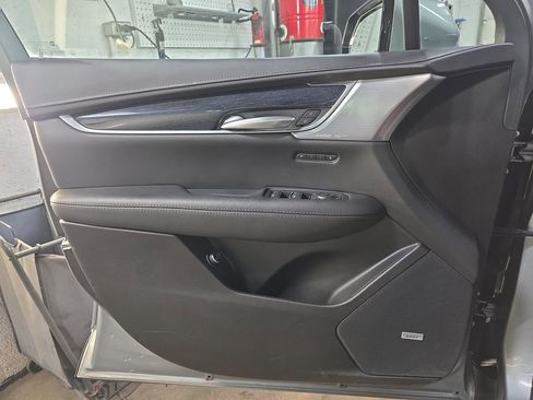 Used 2023 Cadillac XT5 Premium Luxury w/ LPO, Floor Liner Package image 25