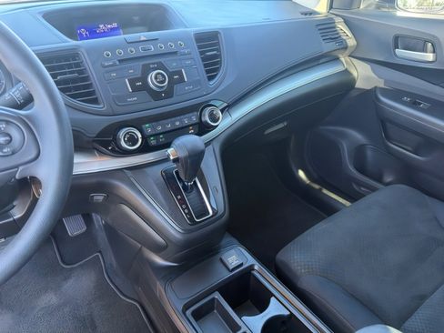Used 2015 Honda CR-V LX image 21