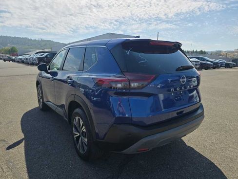Used 2022 Nissan Rogue SV FWD image 16